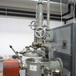 Leybold-Heraus vaccum-induction furnace